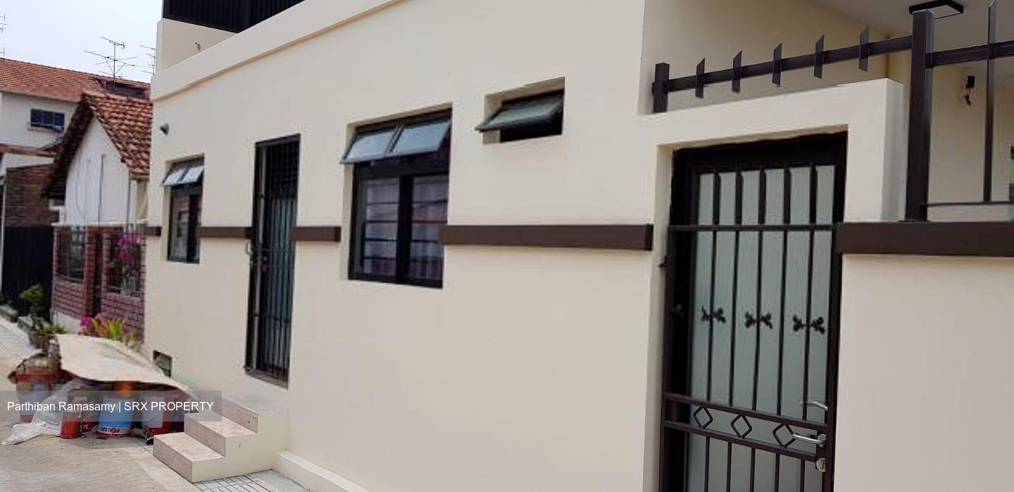 Sennett Estate (D13), Terrace #635072451